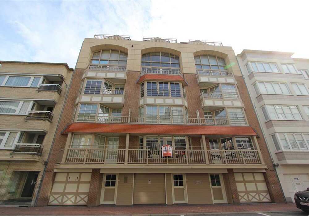 Prachtig appartement gelegen in een standingvolle residentie op enkele passen van het strand en het Rubensplein te Knokke.
