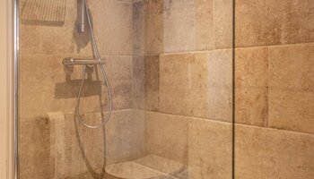 Recent gerenoveerde b&b met 5k | 2 appartementen | handelsgelijkvloers