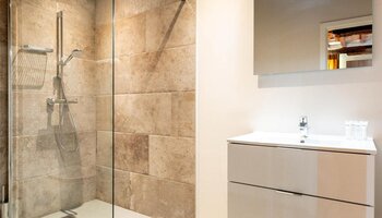 Recent gerenoveerde b&b met 5k | 2 appartementen | handelsgelijkvloers