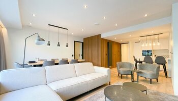 Magnifique appartement 3 chambres rénové près de la place Rubens et à 50 m de la mer 