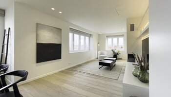 Spacieux appartement (3CH) rénové à Zegemeer 