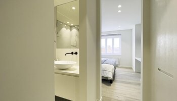 Spacieux appartement (3CH) rénové à Zegemeer 