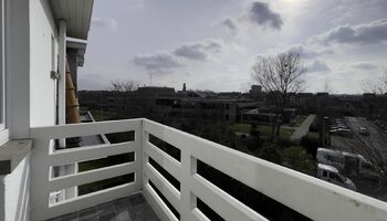 Spacieux appartement (3CH) rénové à Zegemeer 