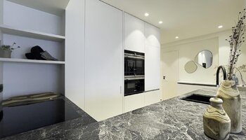 Appartement rénové avec vue sur mer frontale 