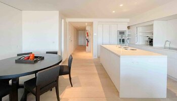 Appartement spacieux (3CH) avec vue frontale sur la mer 