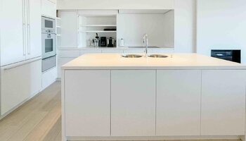 Appartement spacieux (3CH) avec vue frontale sur la mer 