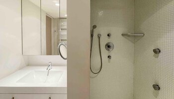 Appartement spacieux (3CH) avec vue frontale sur la mer 