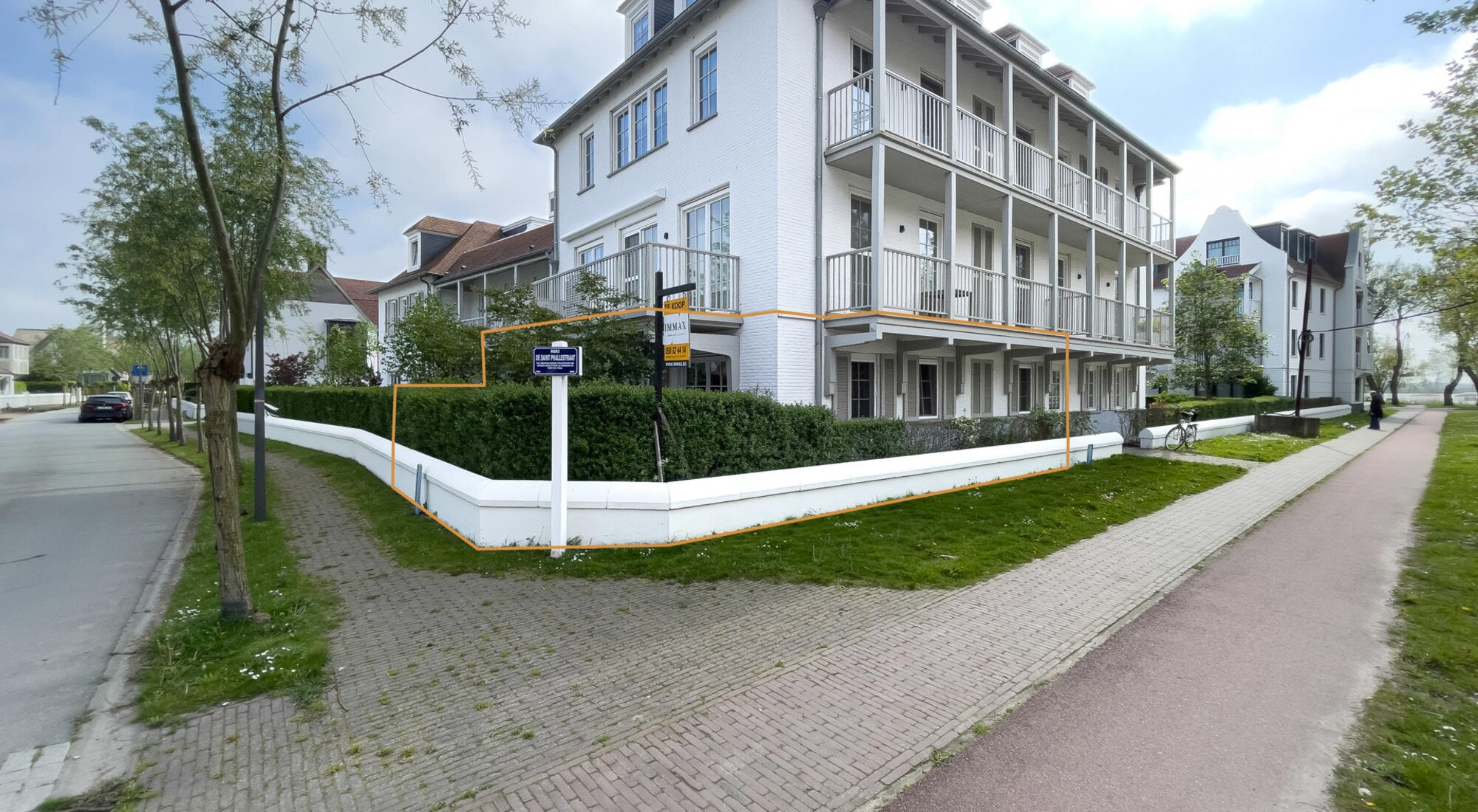 Recent hoekappartement met autostaanplaats te Duinenwater 