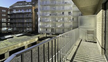 Luxueus gerenoveerd 3SK-appartement met frontaal zeezicht 