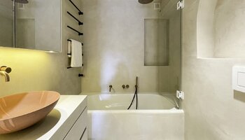 Luxueus gerenoveerd 3SK-appartement met frontaal zeezicht 