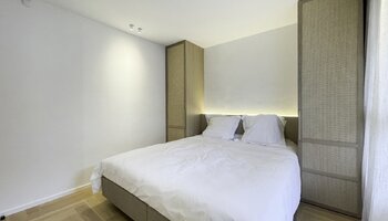 Appartement d'angle sublimement rénové avec vue dégagée sur le Casino & La Réserve  