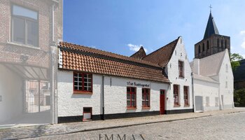 Polyvalent handelshuis met horecazaak/privéwoning/ruim terras/privé-parking