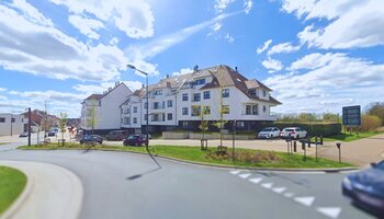 Ruime en gemakkelijk te bereiken dubbele garagebox 