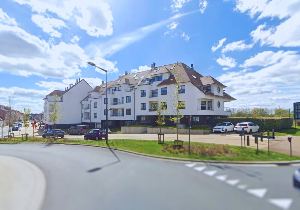 Garage double spacieux et facilement accessible 