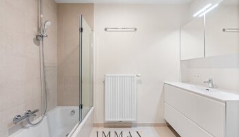 Instapklaar + energiezuinig nieuwbouwappartement met terras 