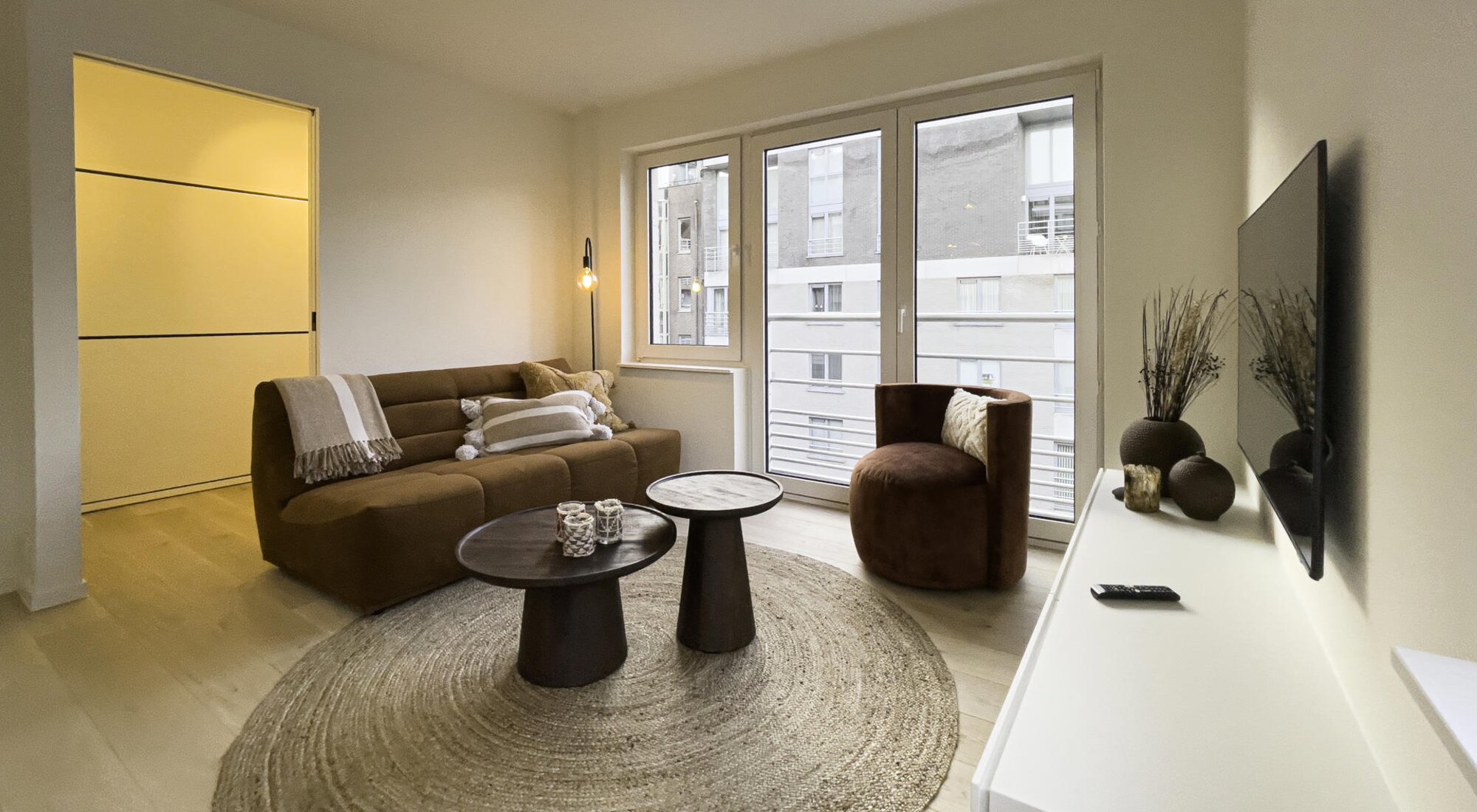 Gerenoveerd hoekappartement vlakbij de Lippenslaan 