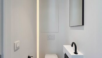Uniek bemeubeld triplex appartement met 4 slaapkamers
