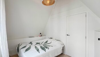 Uniek bemeubeld triplex appartement met 4 slaapkamers