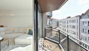 Gerenoveerd appartement met zongericht terras en parking 