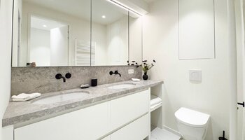 Magnifiek gerenoveerd 3-SK appartement met zeezicht 
