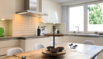 Gerenoveerde woning met garage 