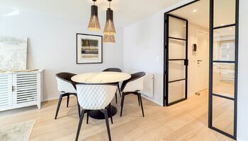 Appartement rénové de 2SLK sur la Lippenslaan 