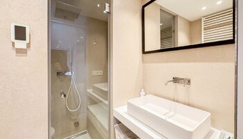 Appartement rénové de 2SLK sur la Lippenslaan 