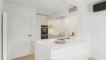 Appartement luxueusement fini avec une belle vue