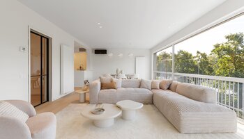 Appartement luxueusement fini avec une belle vue