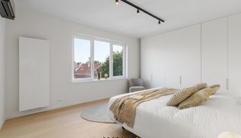 Appartement luxueusement fini avec une belle vue