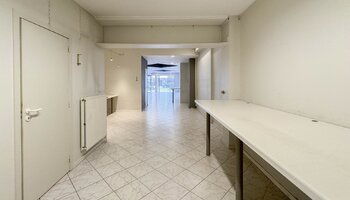 Immobilier commercial avec parking situé Lippenslaan