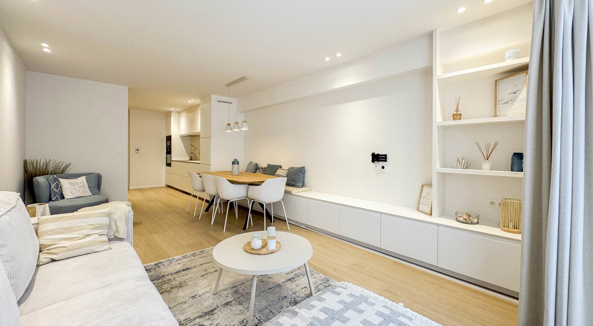 Appartement de 2 chambres joliment rénové près de la Driehoeksplein et de la Zeedijk 