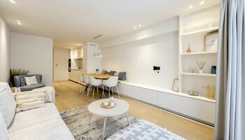 Appartement de 2 chambres joliment rénové près de la Driehoeksplein et de la Zeedijk 