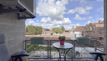 Instapklaar appartement met mooi zicht, terras en garage