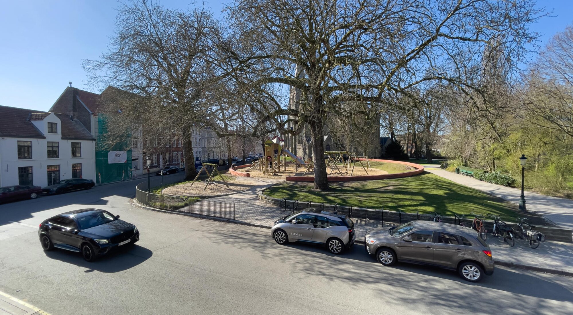 Charmante woning met koer en dakterras met zicht op het Astridpark