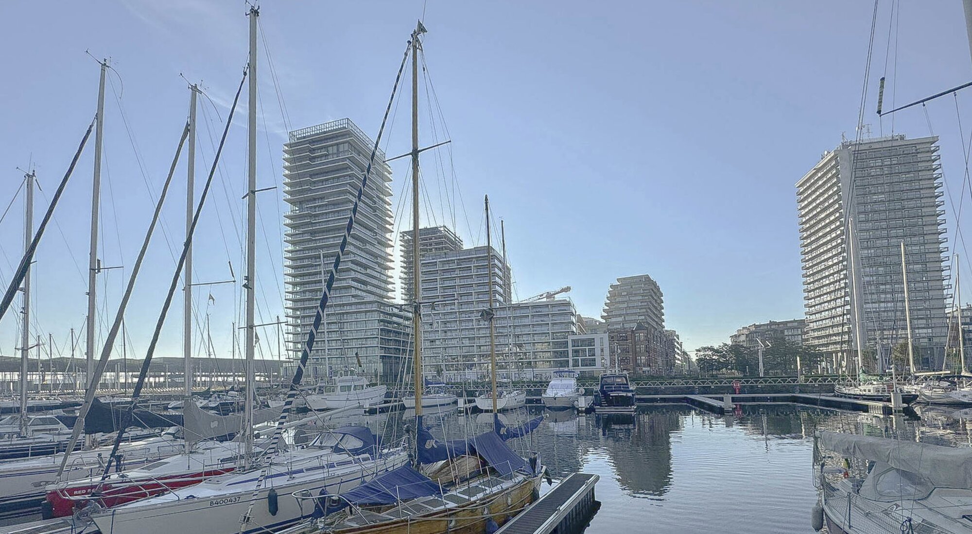 Vernieuwde penthouse met groot terras