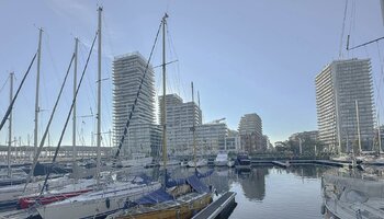 Vernieuwde penthouse met groot terras