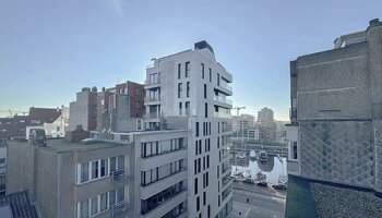 Vernieuwde penthouse met groot terras