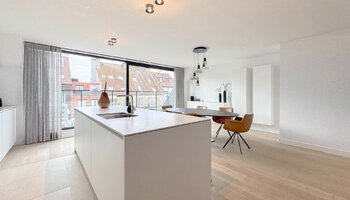 Appartement moderne et récent de 3 chambres en duplex
