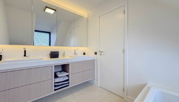 Appartement moderne et récent de 3 chambres en duplex