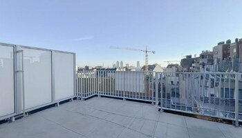 Vernieuwde penthouse met groot terras