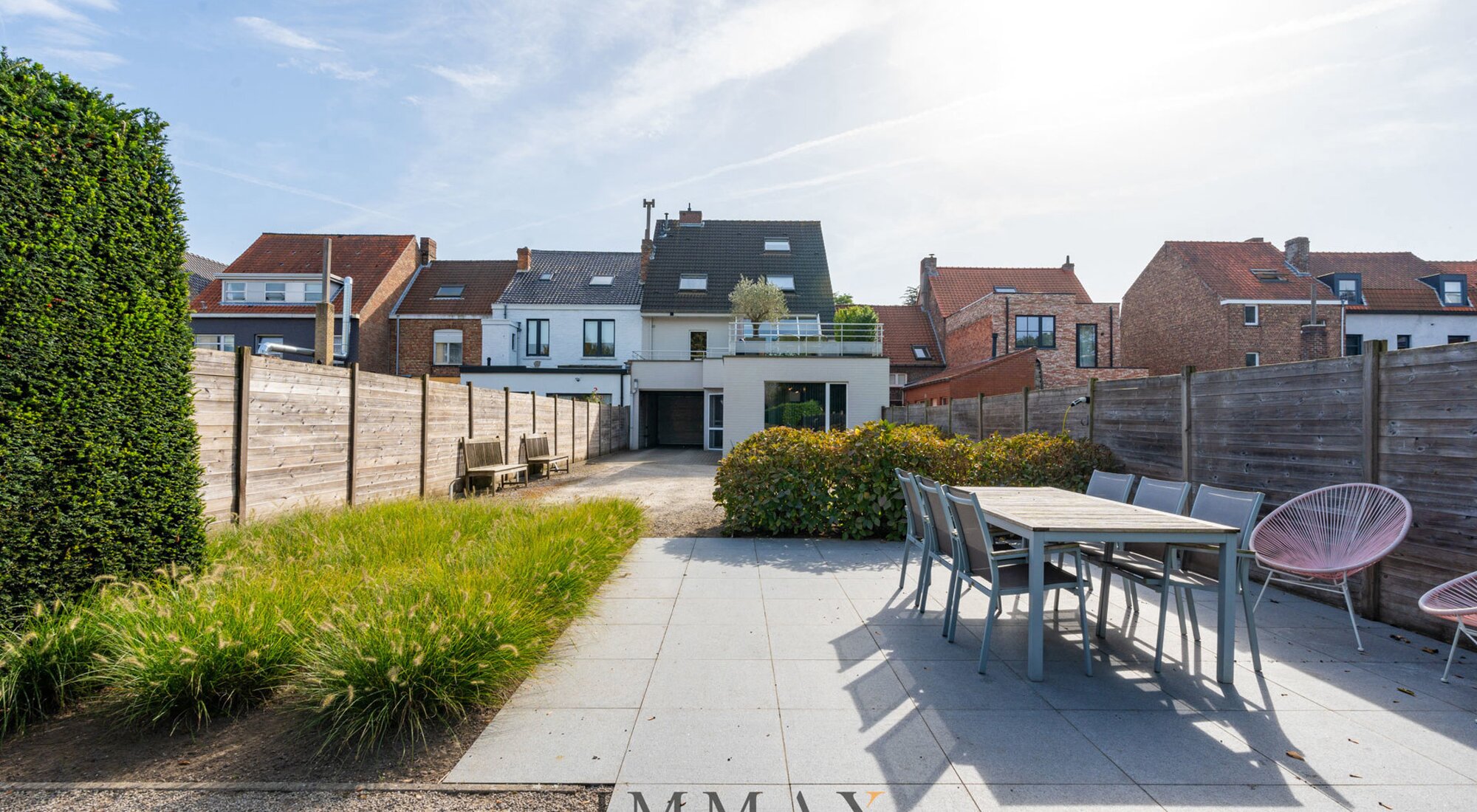 Immeuble commercial clé en main avec bureaux/appartements/entrepôts | Bruges (Sint-Andries)