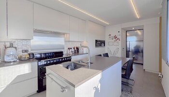 Prachtig duplex appartement met panoramisch zicht en ruime terrassen