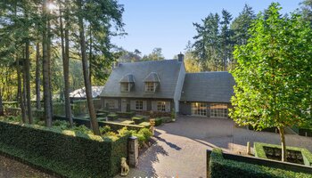 Sublieme villa met binnenzwembad aan de rand van Tillegembos