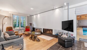 Sublieme villa met binnenzwembad aan de rand van Tillegembos