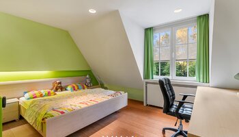 Sublieme villa met binnenzwembad aan de rand van Tillegembos