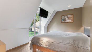 Sublieme villa met binnenzwembad aan de rand van Tillegembos