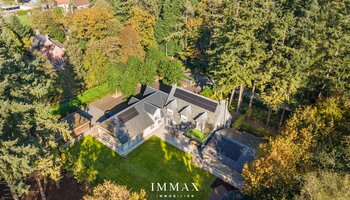 Sublieme villa met binnenzwembad aan de rand van Tillegembos
