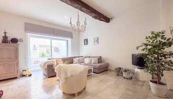 Ruime instapklare herenwoning op mooie locatie
