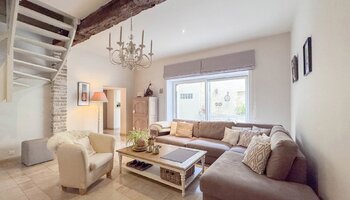 Ruime instapklare herenwoning op mooie locatie